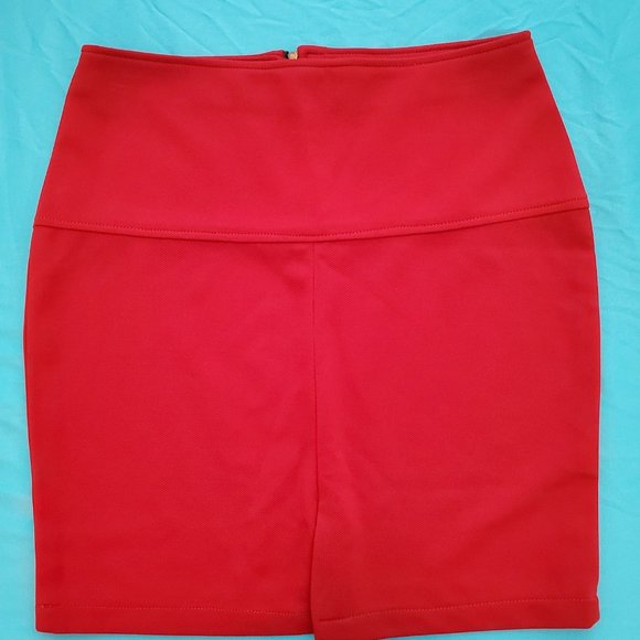 2 Medium Size Skirts - Picture 5 of 8